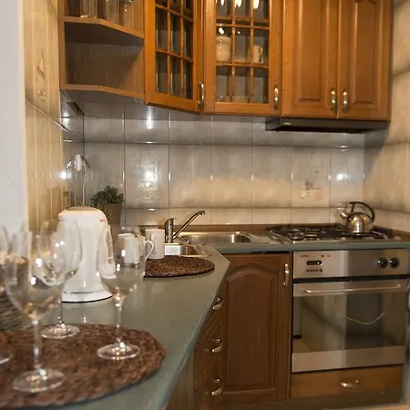 Budget Apartment *